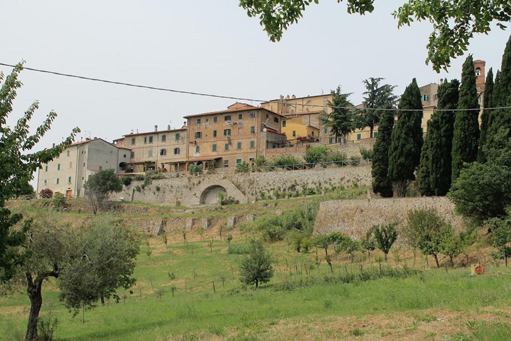 Casa Vacanze in Borgo Monteverdi Marittimo Exterior foto