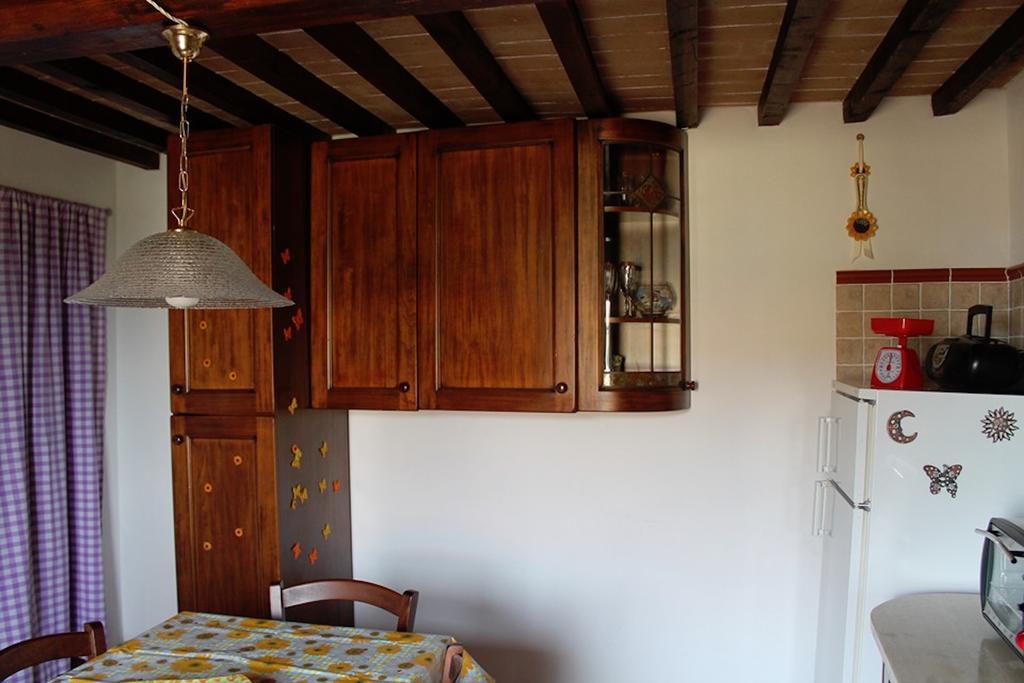 Casa Vacanze in Borgo Monteverdi Marittimo Exterior foto