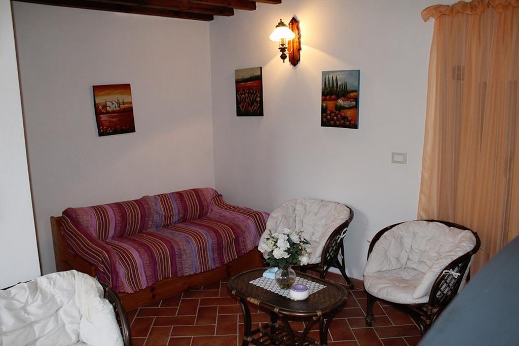 Casa Vacanze in Borgo Monteverdi Marittimo Exterior foto